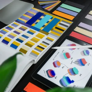 Muestras de color y paleta para el diseño de una identidad de marca